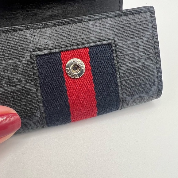 Authentic Gucci Key Case - Picture 7 of 11
